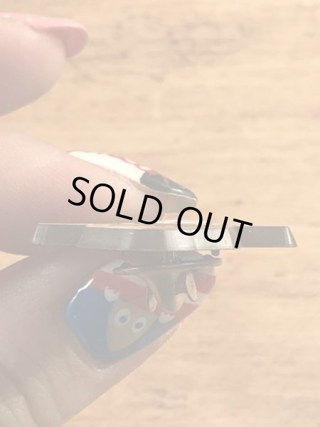 企業キャラクターのスモーキーベアの90’s〜ヴィンテージピンズ