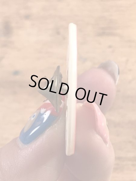 アドバタイジングキャラクターのスモーキーベアの90年代〜ビンテージピンバッジ