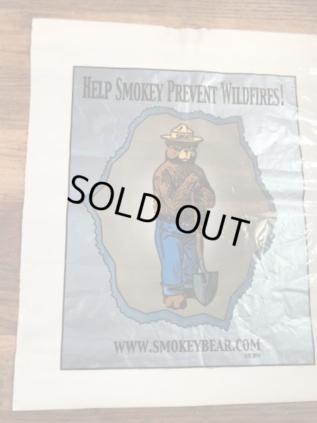 アドバタイジングキャラクターのスモーキーベアの90年代〜ビンテージビニールバッグ