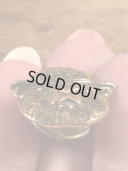 アドバタイジングキャラクターのスモーキーベアの90年代〜ビンテージピンバッジ