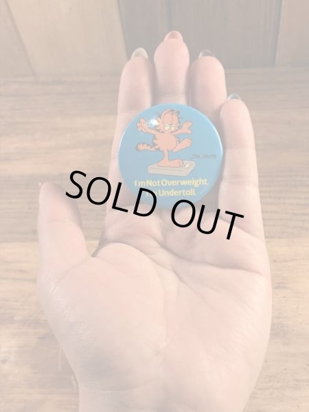 ガーフィールドの金属製のビンテージ缶バッジ