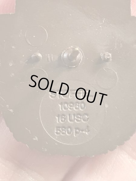 企業キャラクターのスモーキーベアの90’s〜ヴィンテージピンズ