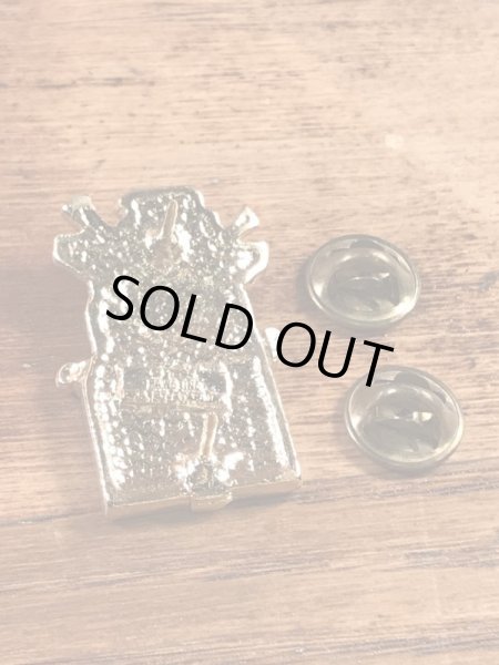 Paws社製のガーフィールドの90年代ビンテージピンバッジ