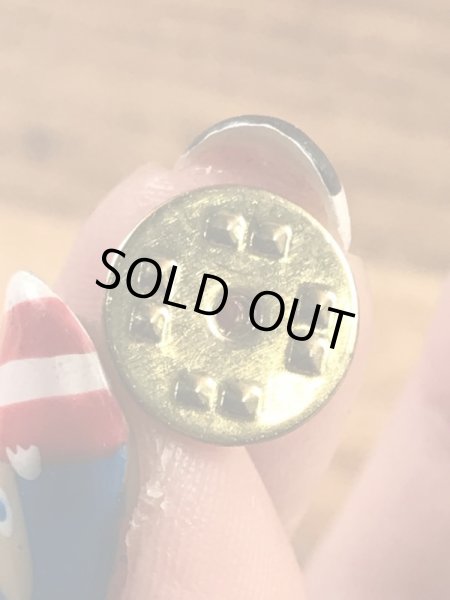 アドバタイジングキャラクターのスモーキーベアの90年代〜ビンテージピンバッジ