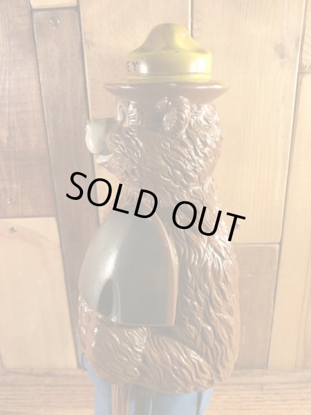 アドバタイジングキャラクターのスモーキーザベアの70年代ビンテージコインバンク