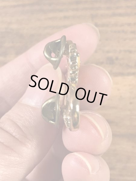 Paws社製のガーフィールドの90年代ビンテージピンバッジ