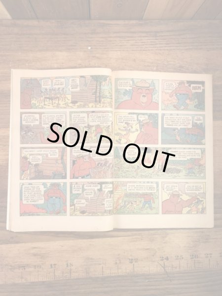 アドバタイジングキャラクターのスモーキーザベアの70年代ビンテージコミックブック