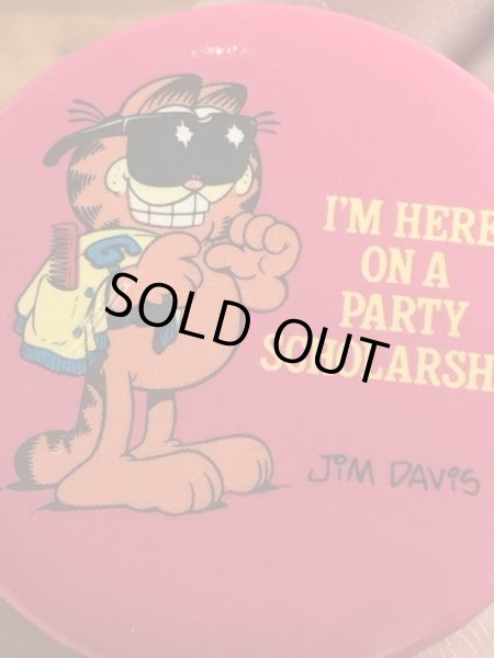 ガーフィールドの金属製のビンテージ缶バッジ