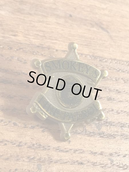 企業キャラクターのスモーキーベアの90’s〜ヴィンテージピンズ