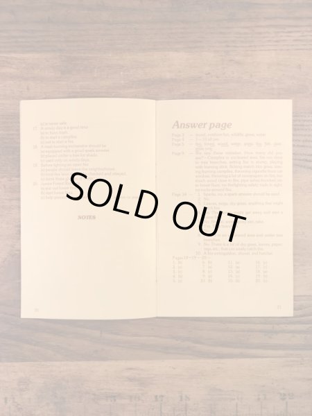 企業キャラクターのスモーキーベアの80’sヴィンテージハンドブック