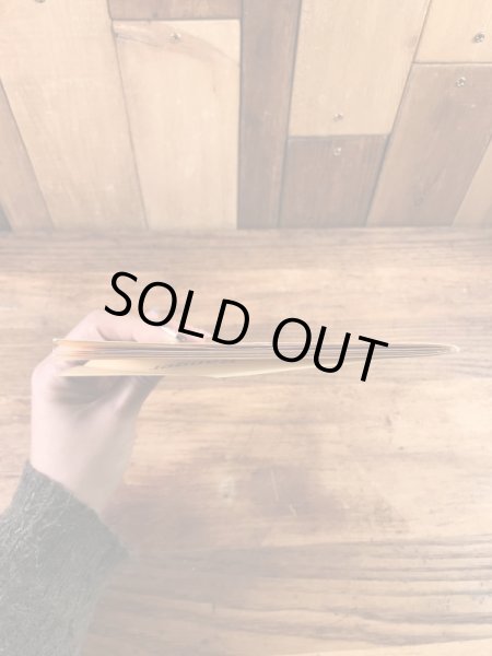 企業キャラクターのスモーキーベアの80’sヴィンテージハンドブック