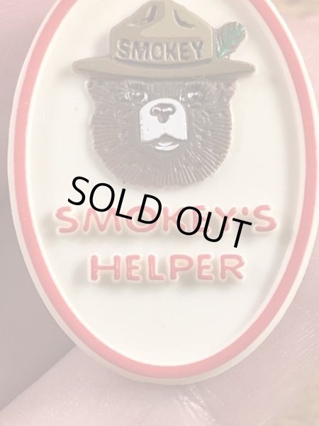 アドバタイジングキャラクターのスモーキーベアの90年代〜ビンテージピンバッジ