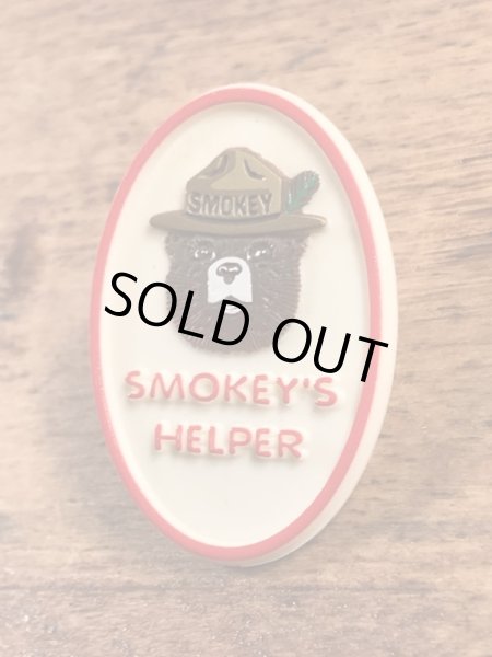 アドバタイジングキャラクターのスモーキーベアの90年代〜ビンテージピンバッジ