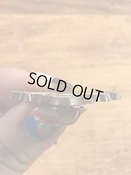 企業キャラクターのスモーキーベアの90’s〜ヴィンテージピンズ