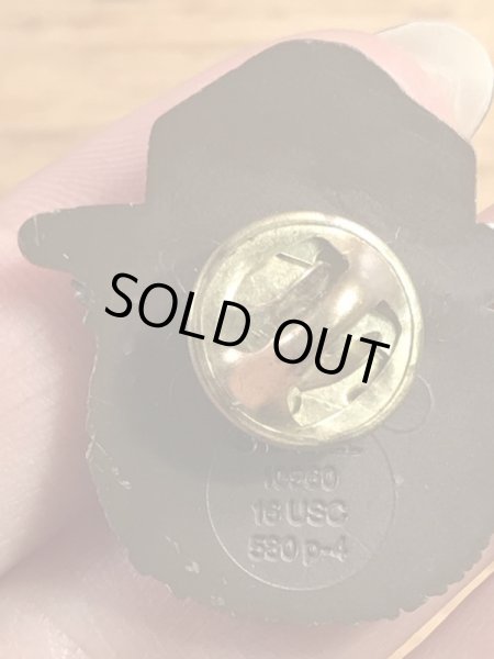 アドバタイジングキャラクターのスモーキーベアの90年代〜ビンテージピンバッジ