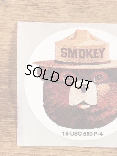 企業キャラクターのスモーキーベアの90’s〜ヴィンテージシール