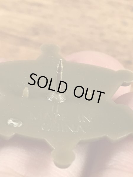 アドバタイジングキャラクターのスモーキーベアの90年代〜ビンテージピンバッジ