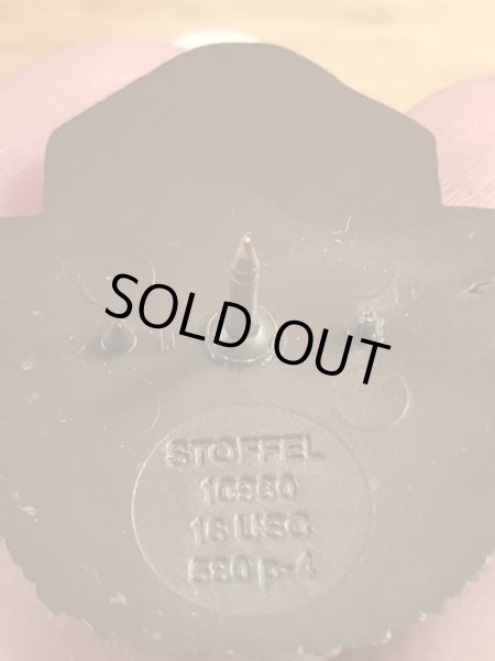 アドバタイジングキャラクターのスモーキーベアの90年代〜ビンテージピンバッジ