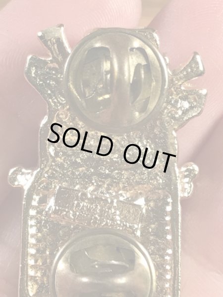 Paws社製のガーフィールドの90年代ビンテージピンバッジ