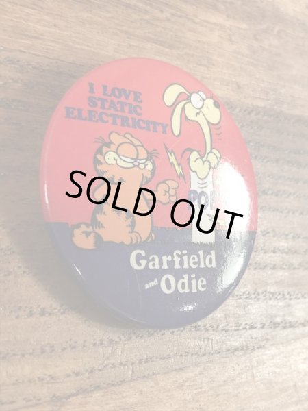 ガーフィールドとオーディーが描かれた80年代ビンテージ缶バッジ