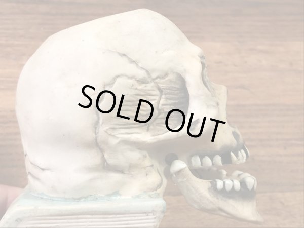 スカルオンブックのメイドインジャパンの50年代ビンテージマッチホルダー