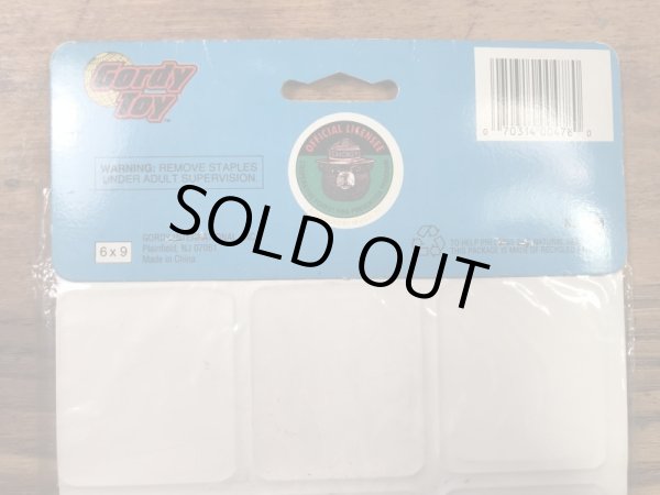 アドバタイジングキャラクターのスモーキーベアの80年代〜ビンテージビニールステッカー