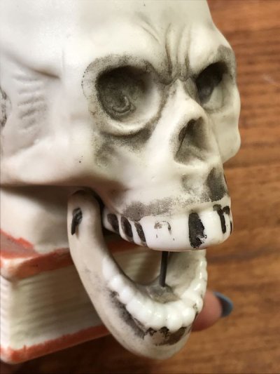 画像3: Skull On Book Ceramic Nodder Match Holder　スカルオンブック　ビンテージ　マッチホルダー　顎揺れ　50年代