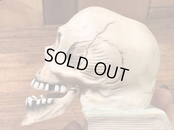 スカルオンブックのメイドインジャパンの50年代ビンテージマッチホルダー