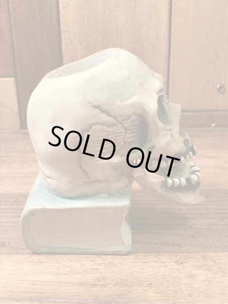 顎がゆらゆら揺れるスカルオンブックの50’sヴィンテージマッチホルダー