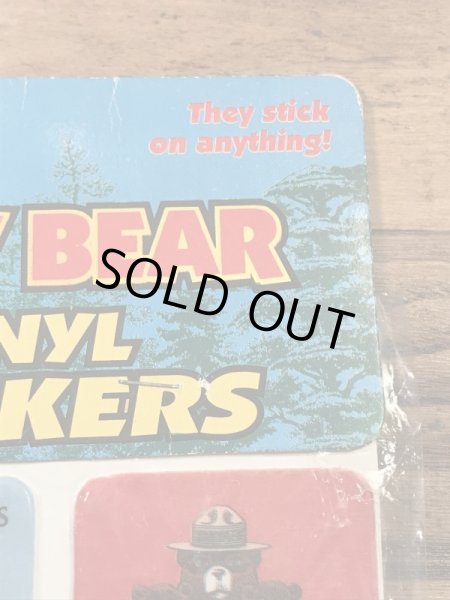 企業キャラクターのスモーキーベアの80’s〜ヴィンテージステッカーシート