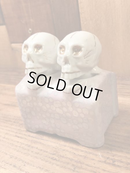 スカルの陶器製の50’sヴィンテージソルト&ペッパー