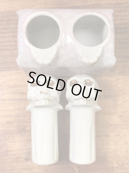 スカルのメイドインジャパン製の50年代ビンテージソルト&ペッパー