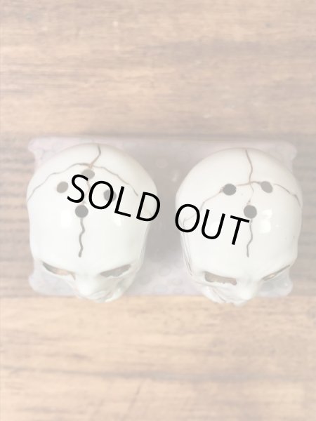 スカルのメイドインジャパン製の50年代ビンテージソルト&ペッパー