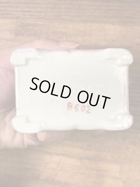 スカルの陶器製の50’sヴィンテージソルト&ペッパー