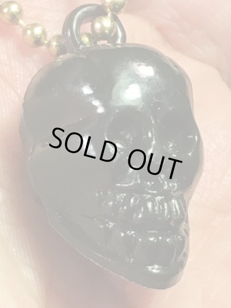 ガムボールマシンのスカルのヴィンテージキーホルダー