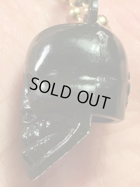 ガムボールマシンのスカルのヴィンテージキーホルダー