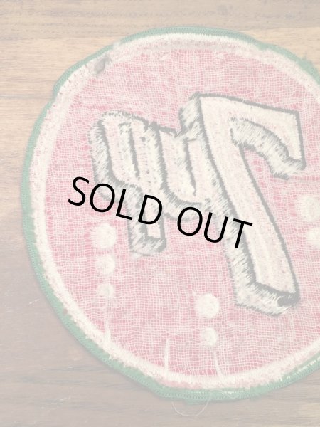 7upの貼付けタイプのヴィンテージ刺繡パッチ