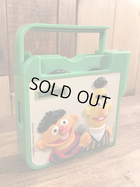 セサミストリートのアーニーとバートの80年代ビンテージラジオ