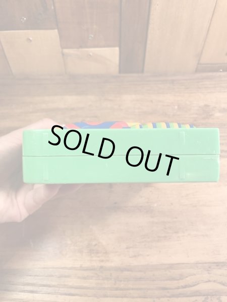 セサミストリートのアーニーとバートの8070’sヴィンテージラジオ機