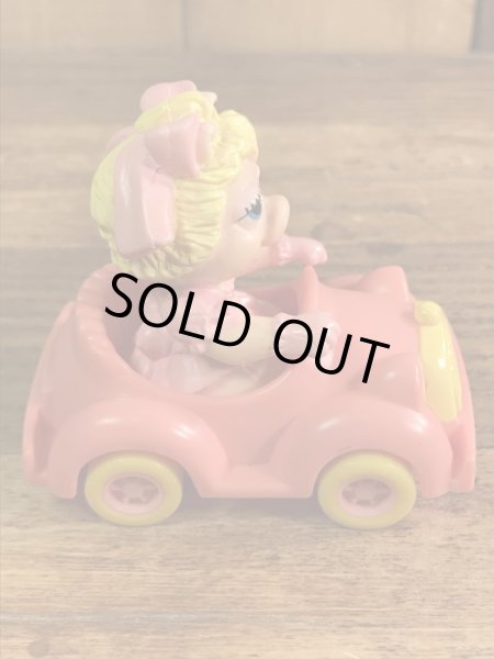 マペットショウのベイビーミスピギーの80年代ビンテージミールトイ