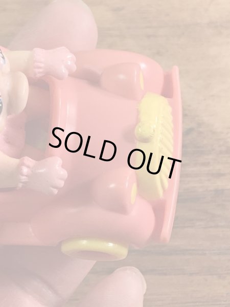 マペッツのキャラクター“ベイビーミスピギー”の80’sヴィンテージハッピーミール