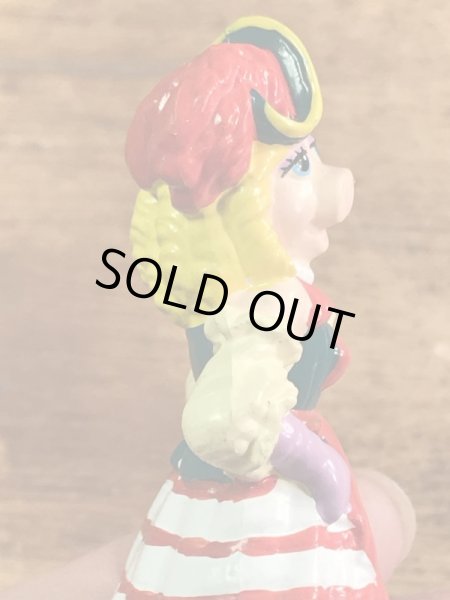 ドレスを着たミスピギーの90’sヴィンテージPVCフィギュア