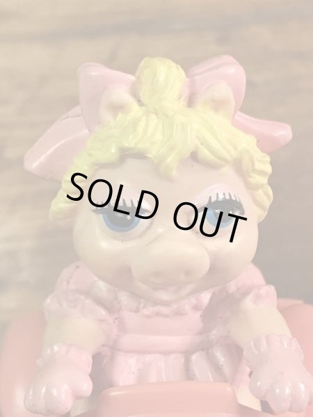 マペットショウのベイビーミスピギーの80年代ビンテージミールトイ