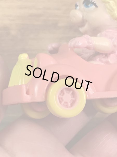 マペットショウのベイビーミスピギーの80年代ビンテージミールトイ