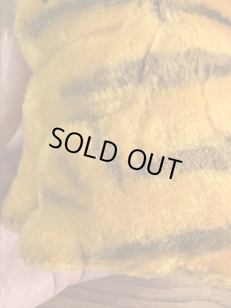 ガーフィールドのレギュラーサイズの80年代ビンテージ縫いぐるみ