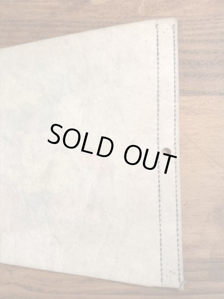 ガーフィールドとオーディーがフットボールをしている70〜80年代ビンテージペナント