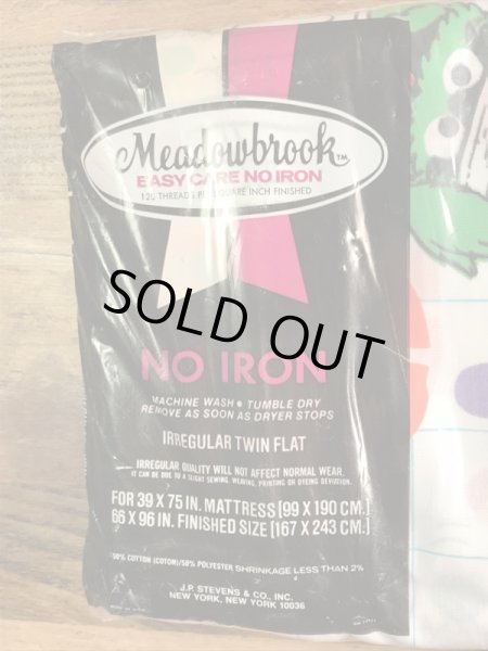 セサミストリートのキャラクターと数字が描かれた70年代ビンテージツインフラットシーツ