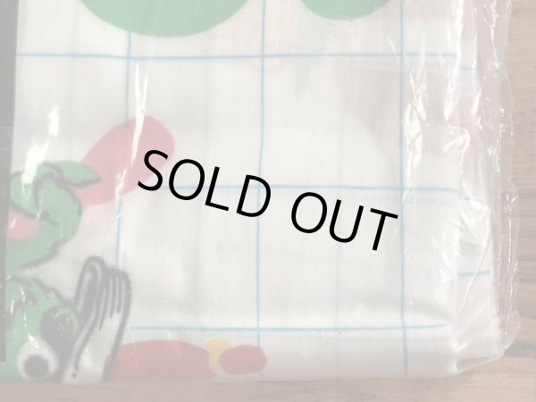 セサミストリートのキャラクターと数字が描かれた70年代ビンテージツインフラットシーツ