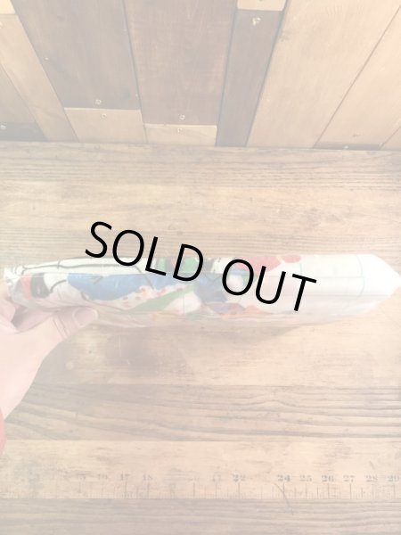 セサミストリートのキャラクターとナンバーが描かれた70’sヴィンテージツインフラットシーツ