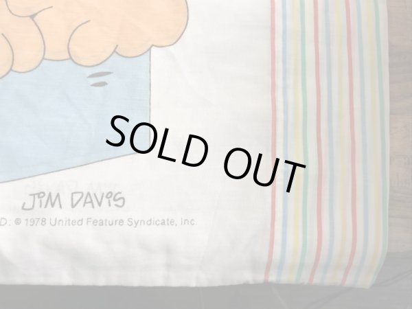 眠たそうなガーフィールドが描かれた70〜80年代ビンテージ枕カバー